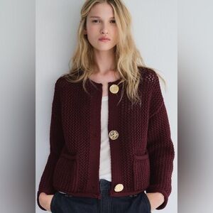 NWT Zara Chunky Knit Cardigan with Large Gold Buttons in Bordeaux size Medium